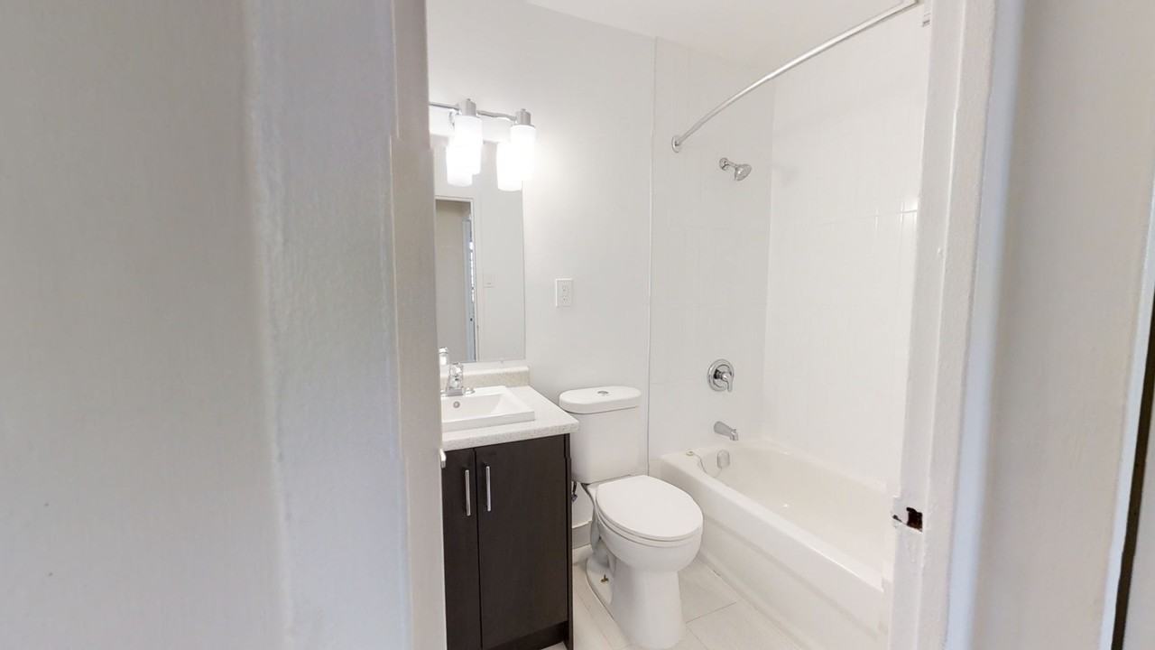 1015 Orchard - Photo 7 of 9