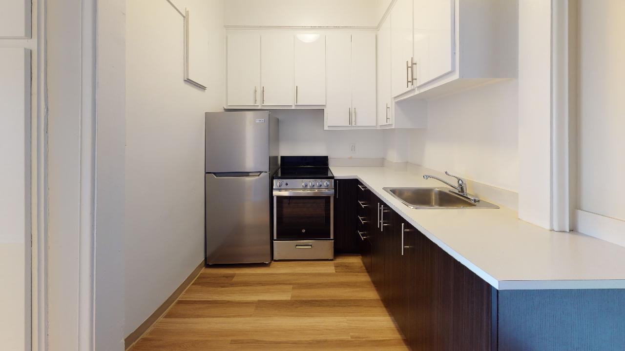 4875 Dufferin - Photo 5 of 10