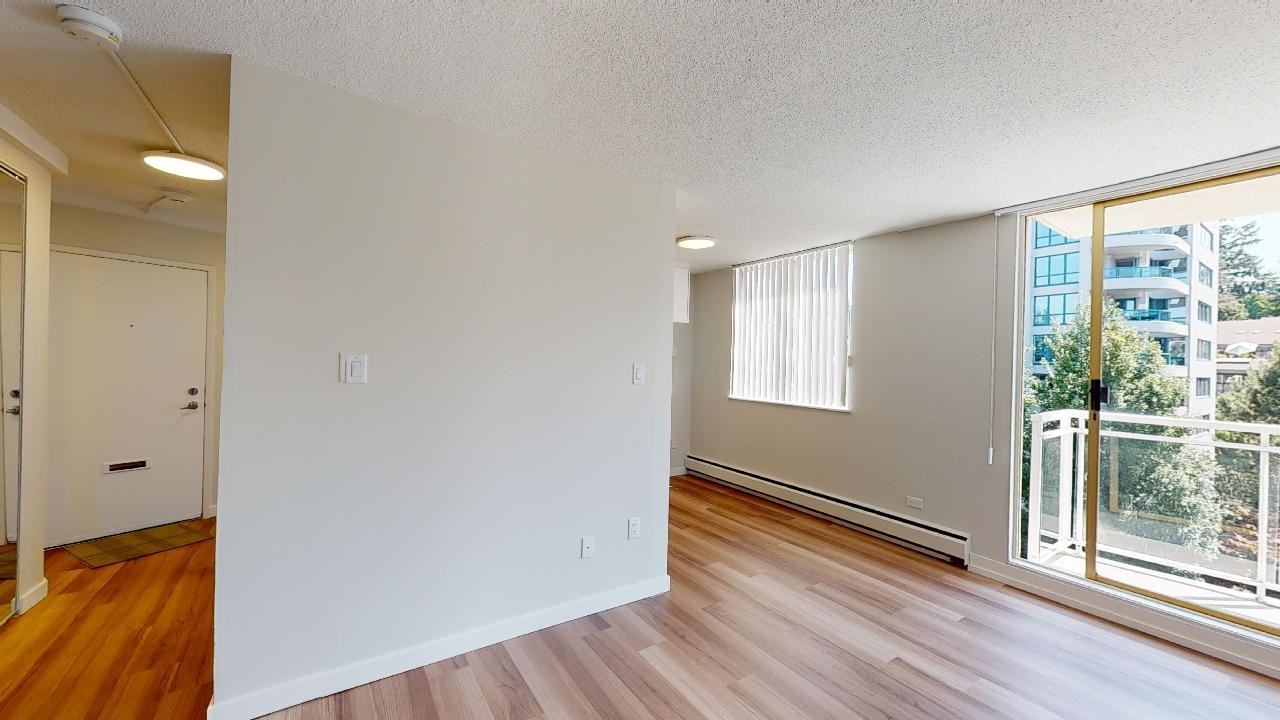 1355 West 14th - Photo 4 of 8