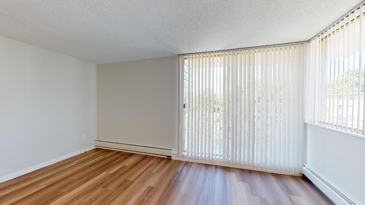 1355 West 14th - Photo 6 of 8