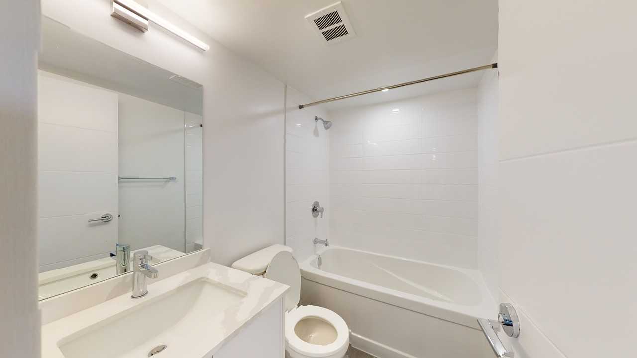 919 Dufferin - Photo 4 of 8