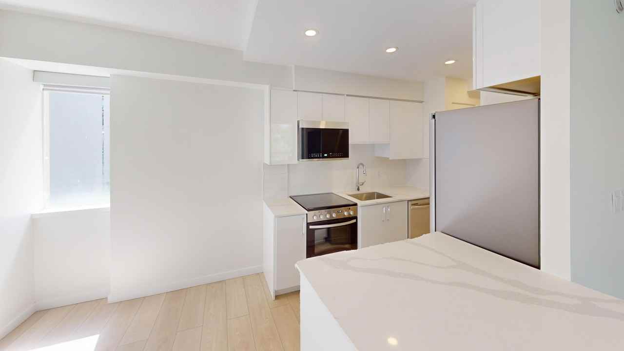 The Windsor - Photo 2 of 13