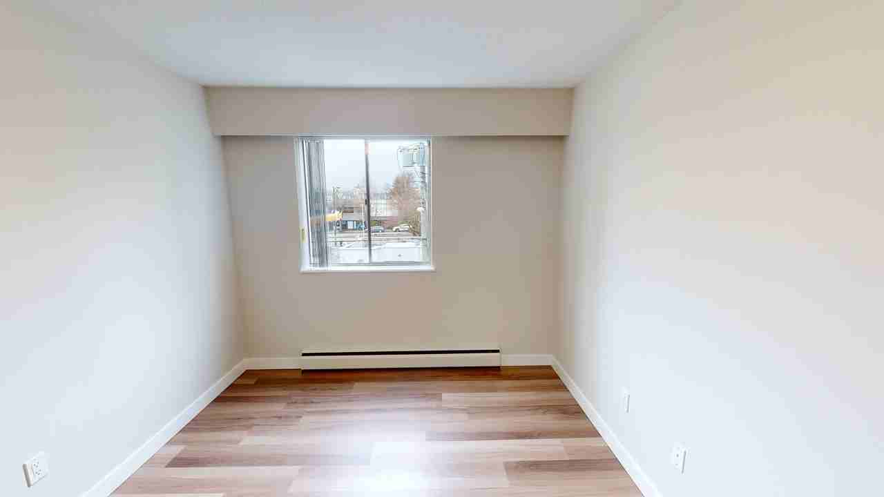 8675 French - Photo 7 of 11