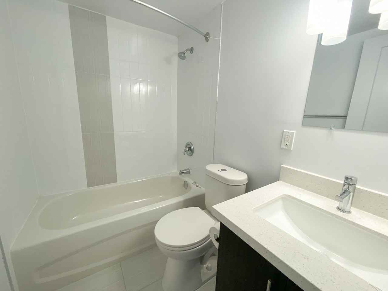 150 Allan - Photo 4 of 8