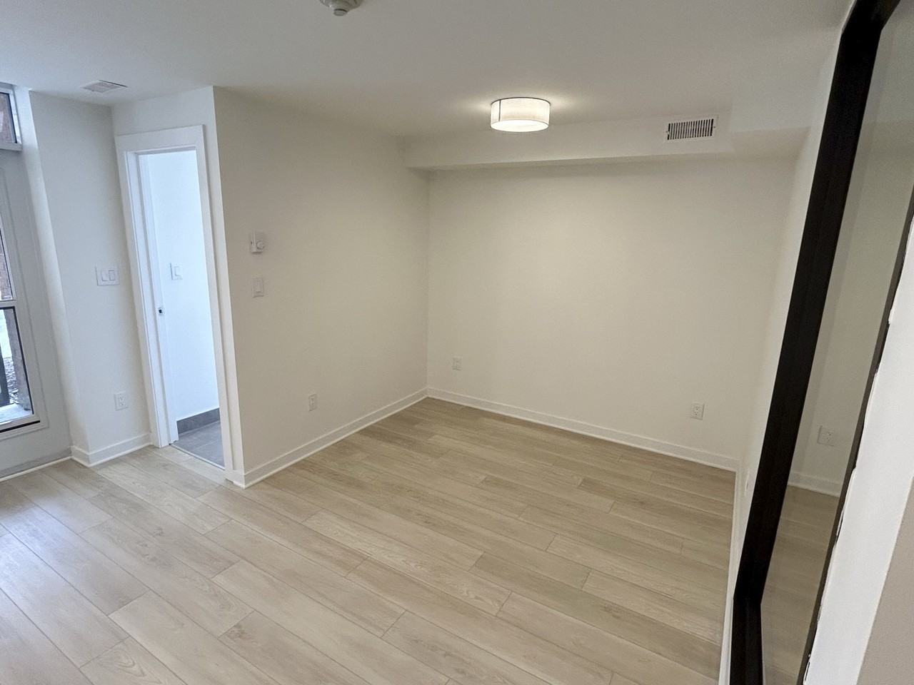 920 Inverhouse - Photo 4 of 10