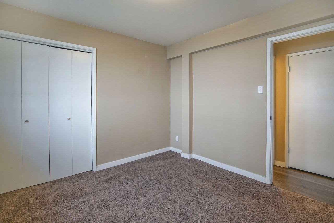 Clairmont Apartments - Photo 6 of 10