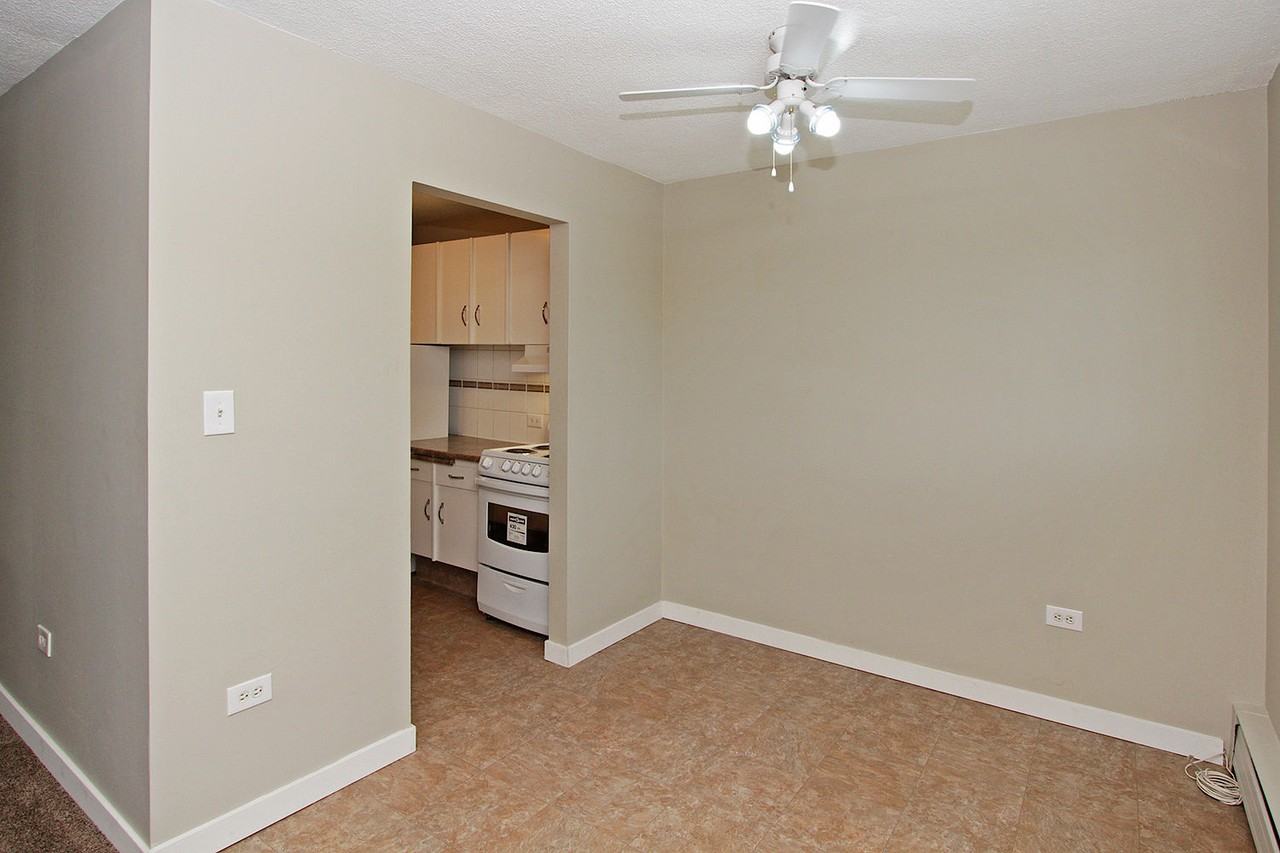 **LOWER MOUNT ROYAL**1909 on 12th Calgary - Photo 4 of 39