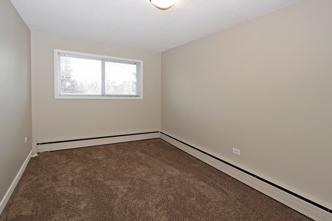 **LOWER MOUNT ROYAL**1909 on 12th Calgary - Photo 6 of 39