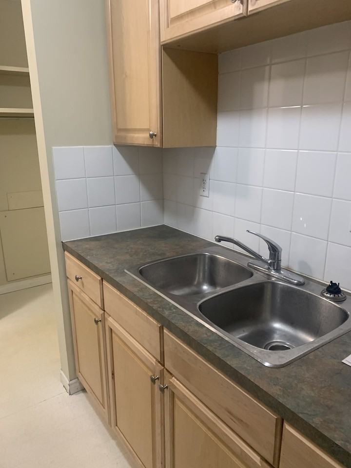Belara Apartments in Sunnyside! - Photo 7 of 27
