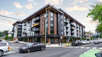 featured image of 107 Evans St