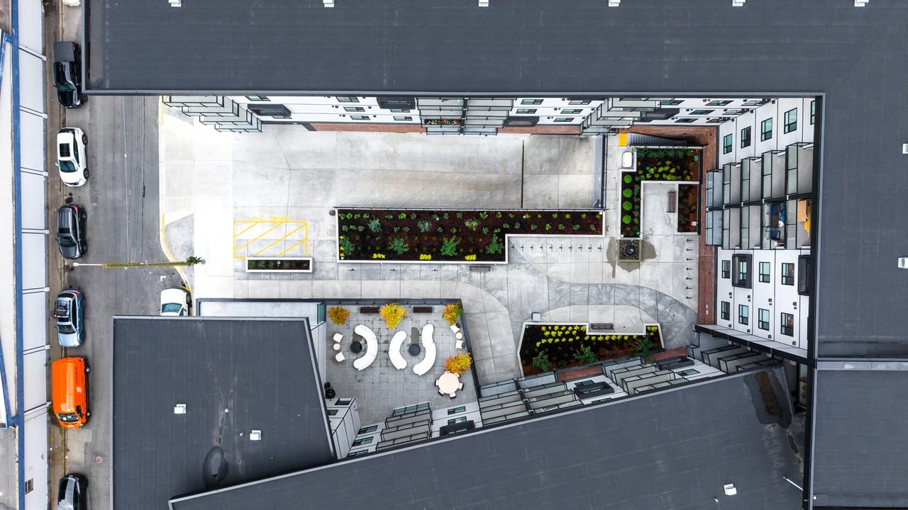 Meridian - Photo 7 of 25