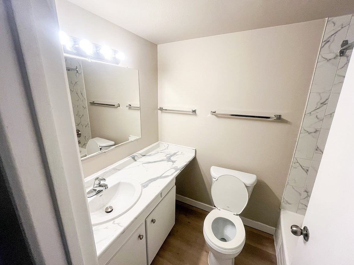 Ashley Court - Photo 7 of 17