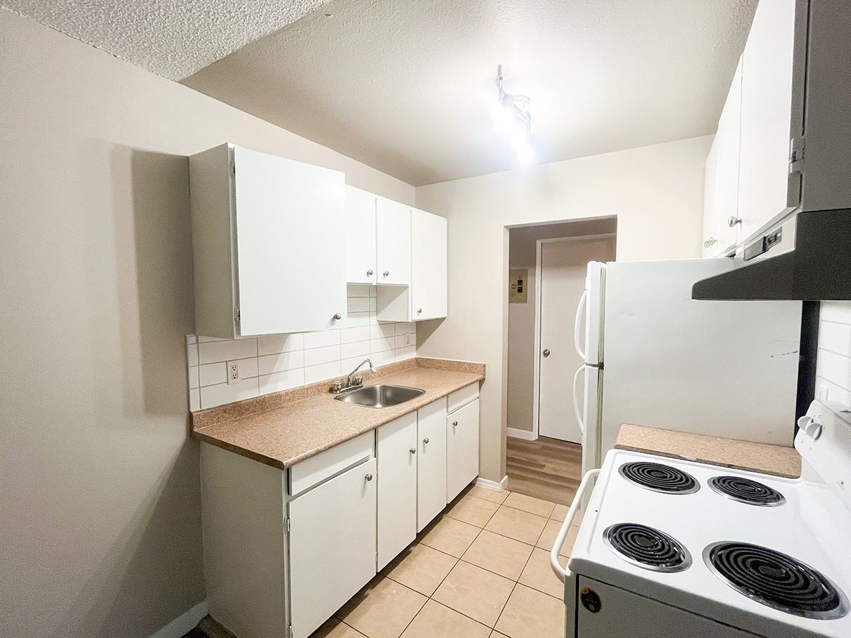 Ashley Court - Photo 3 of 16