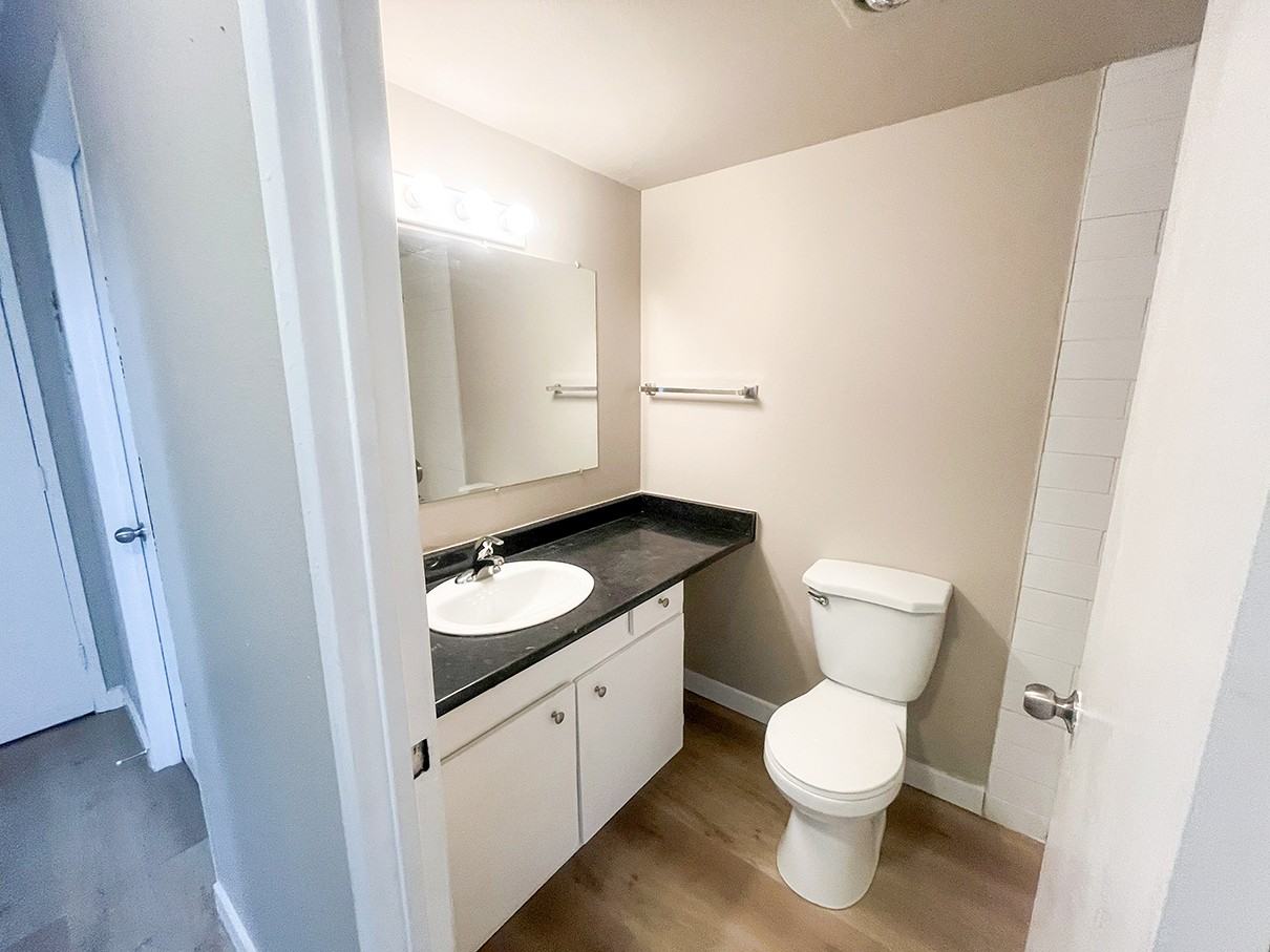 Ashley Court - Photo 5 of 16