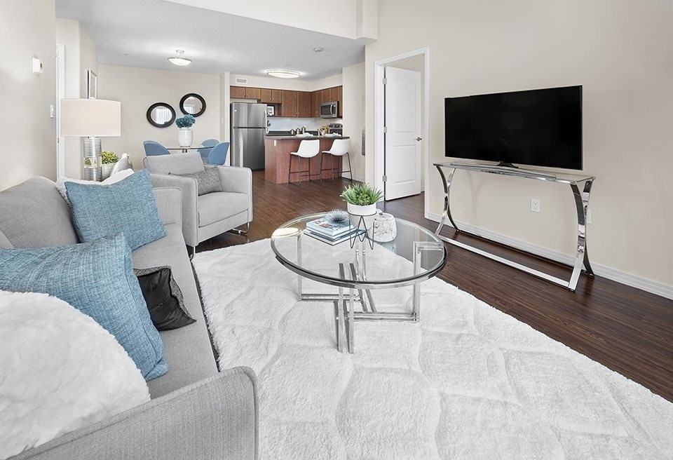 Hollick Kenyon Apartments - Photo 4 of 22