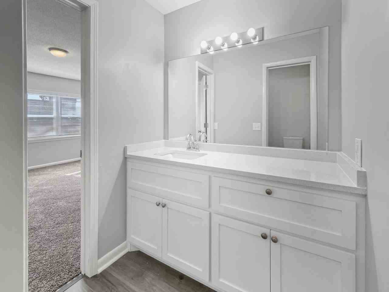 02250 - Photo 5 of 12