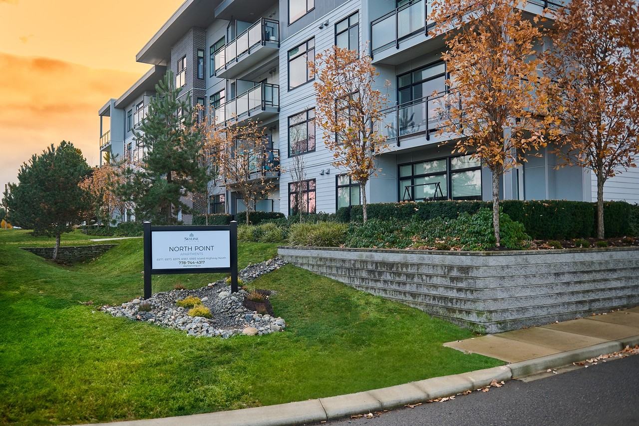 Nanaimoページ North Point Apartments - 6985 6971, 6973, 6975, 6981 & 6985 Island