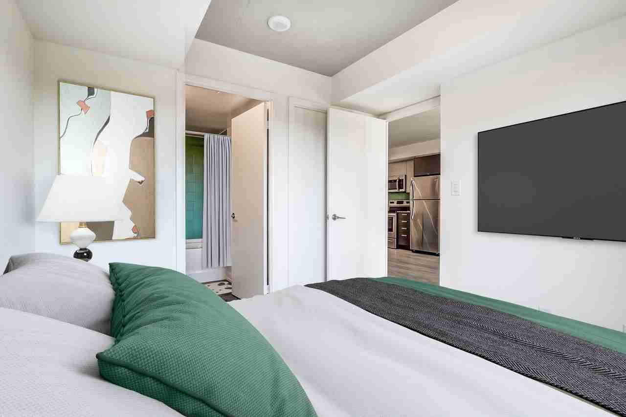 1235 Marlborough - Photo 7 of 33