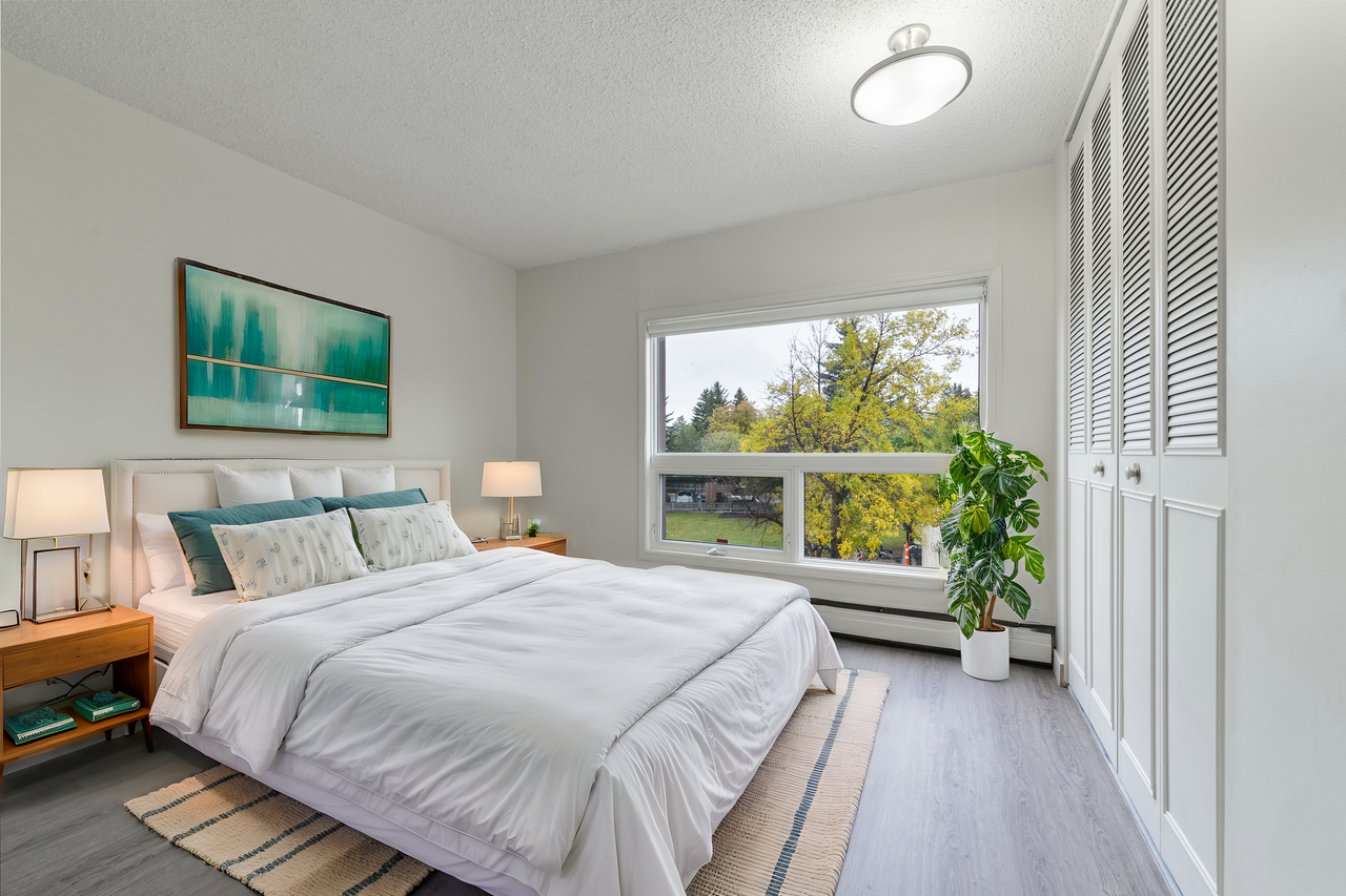 Lansdowne Park - Photo 2 of 8