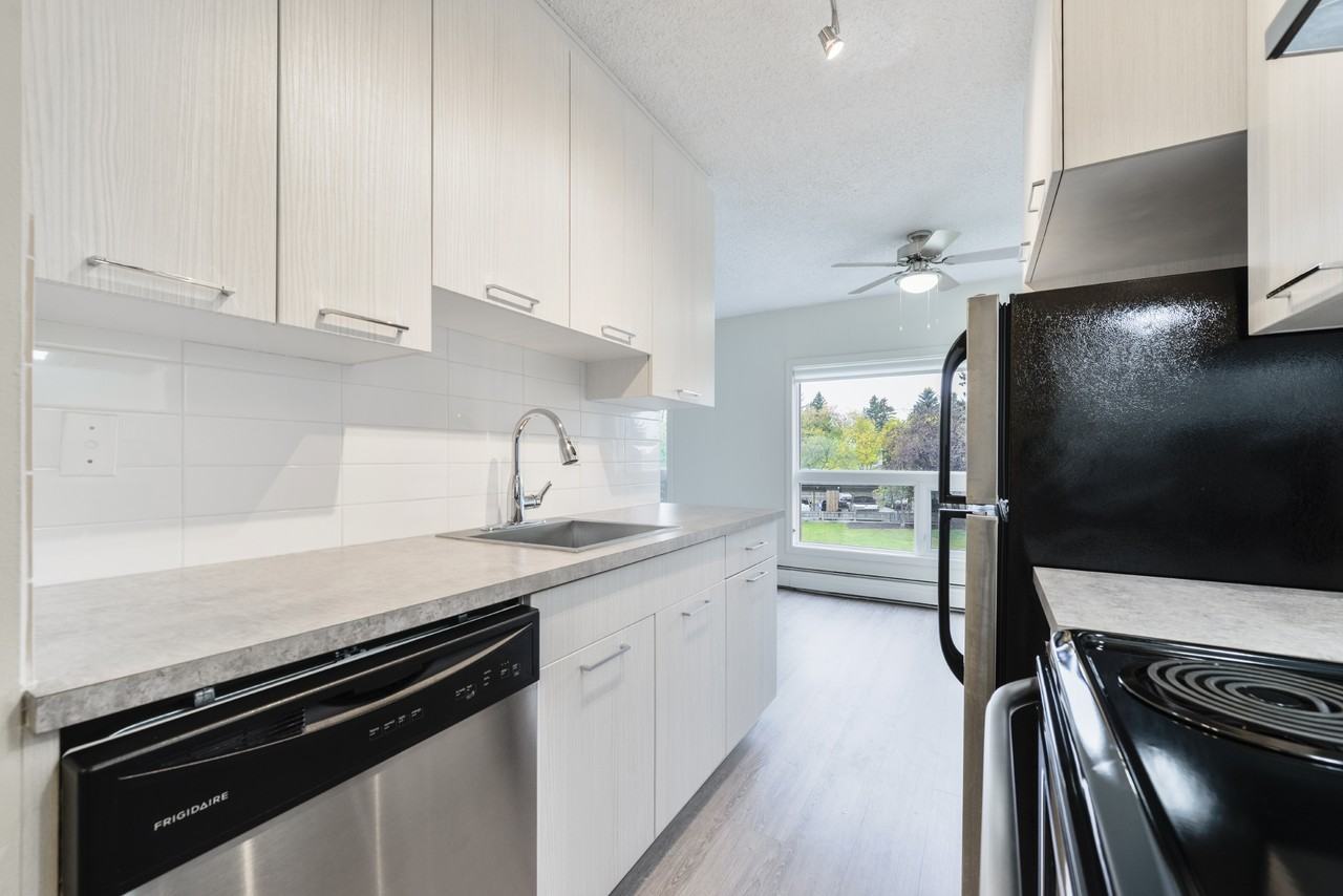 Lansdowne Park - Photo 3 of 8