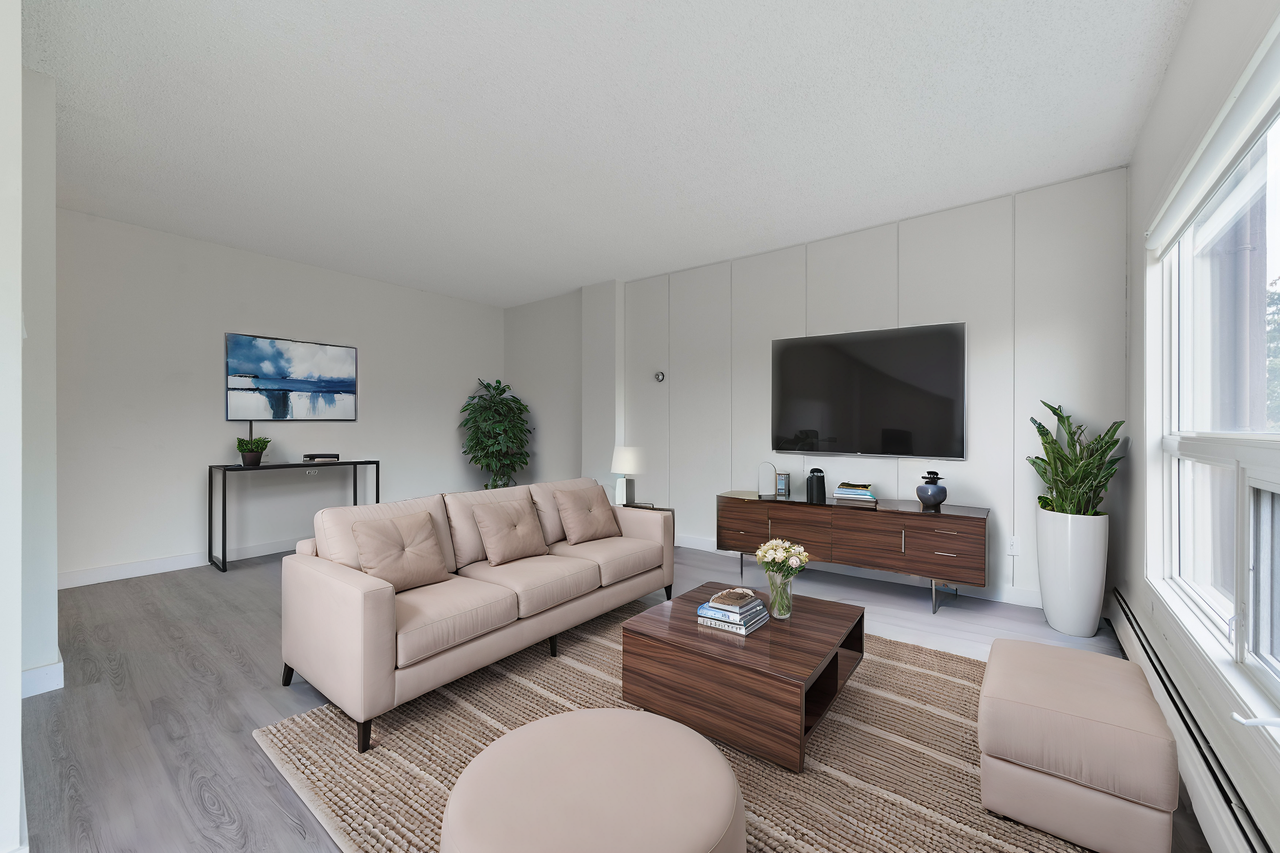 Lansdowne Park - Photo 4 of 8