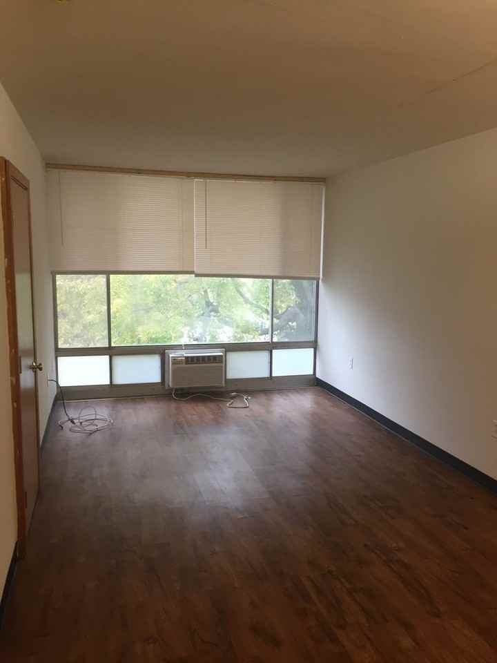 110 Dorsey St - Photo 2 of 15