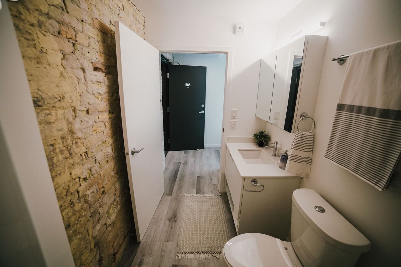 Warehouse 1885 - Photo 4 of 15