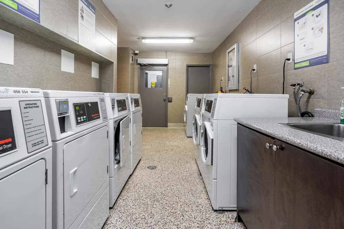 Sheldon Towers - Photo 4 of 13