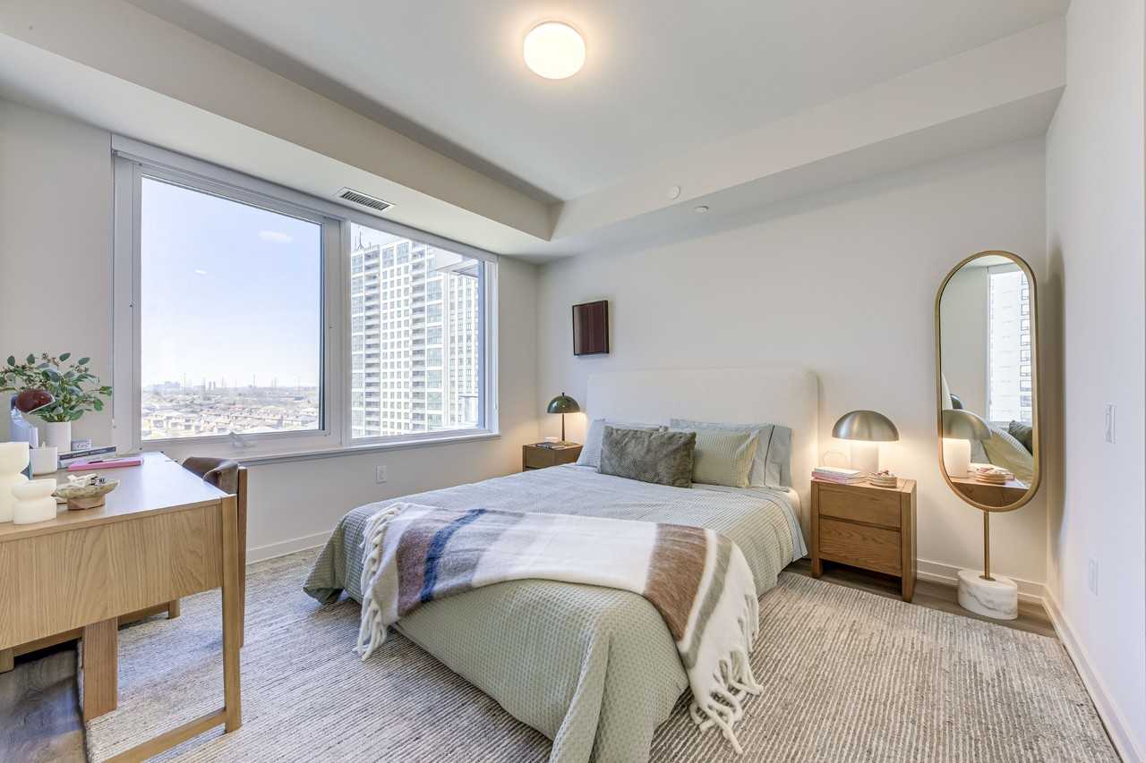 Dialogue - Photo 4 of 22