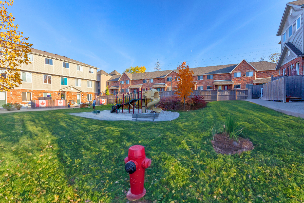 265 Lawrence Avenue Townhomes - Photo 5 of 12