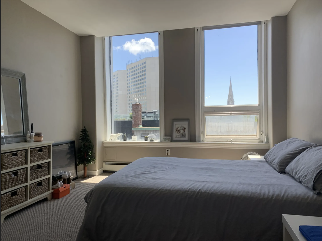 1646 Barrington Street Apartments - Photo 3 of 16