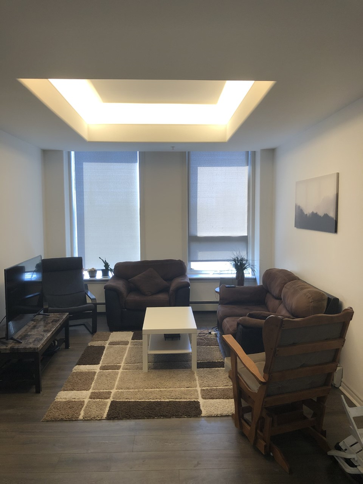 1646 Barrington Street Apartments - Photo 6 of 16