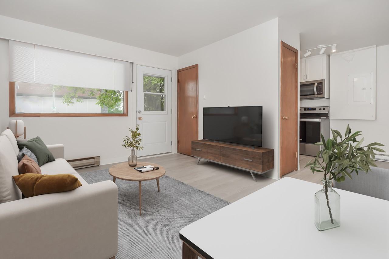 300 Toronto Avenue - Photo 3 of 16