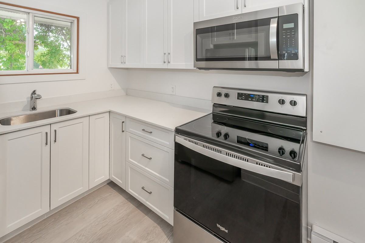 300 Toronto Avenue - Photo 6 of 16