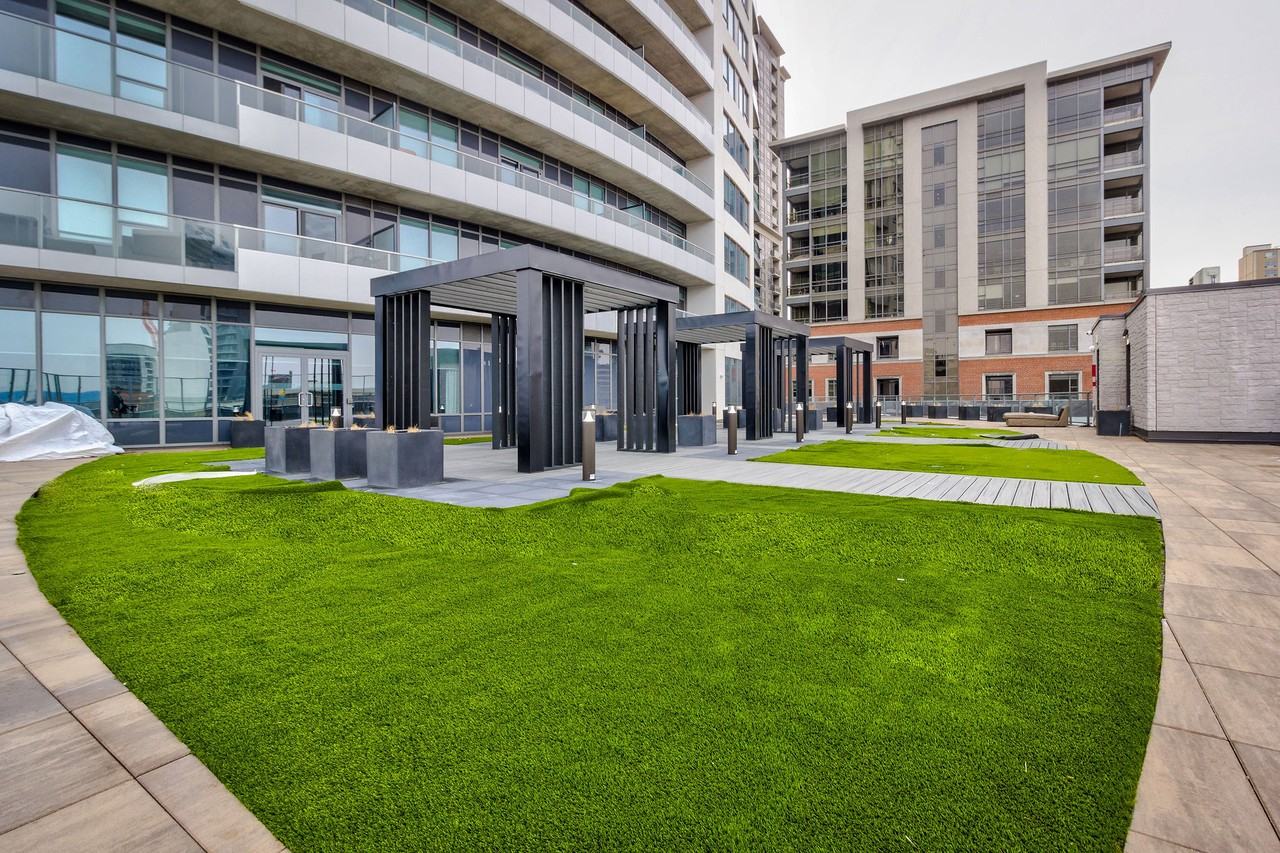 Marquee Residence - Photo 3 of 20