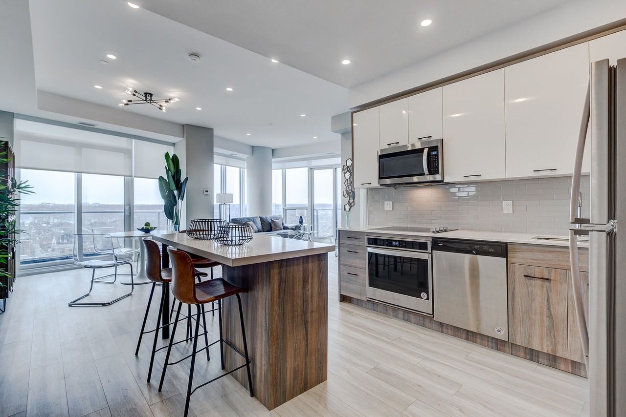 Marquee Residence - Photo 4 of 20