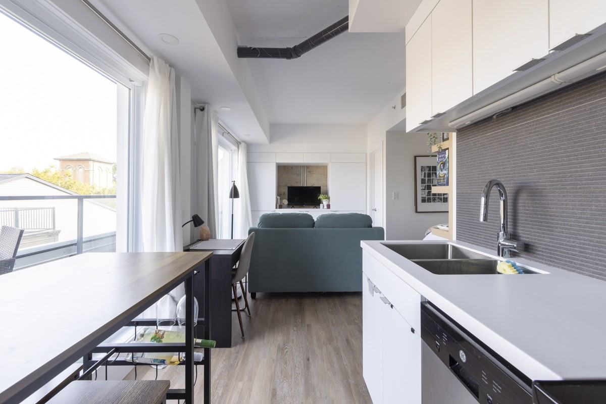 The Shuffle - Photo 4 of 50