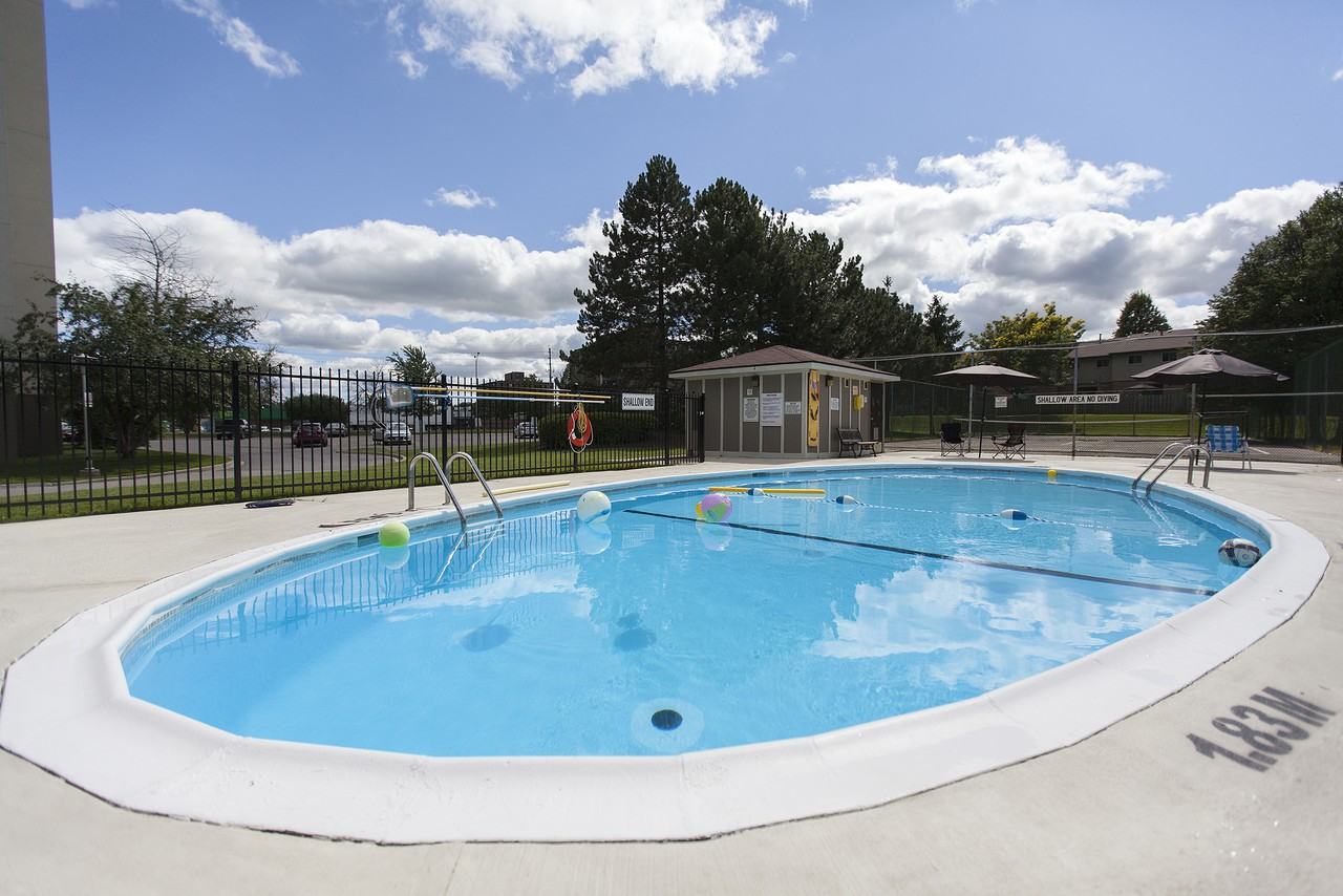 Bradley Court I/II - Photo 6 of 8