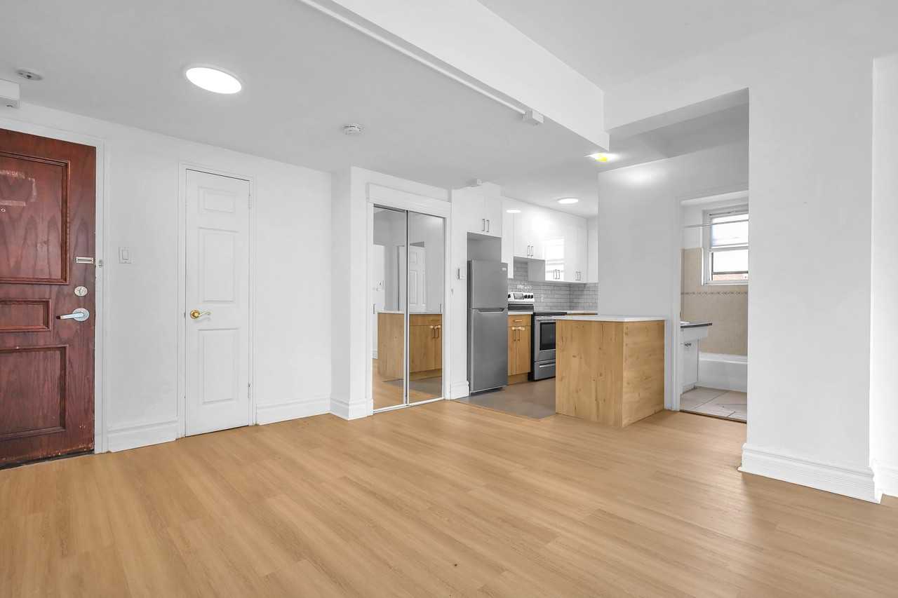 200 Av Kensington — photo 1