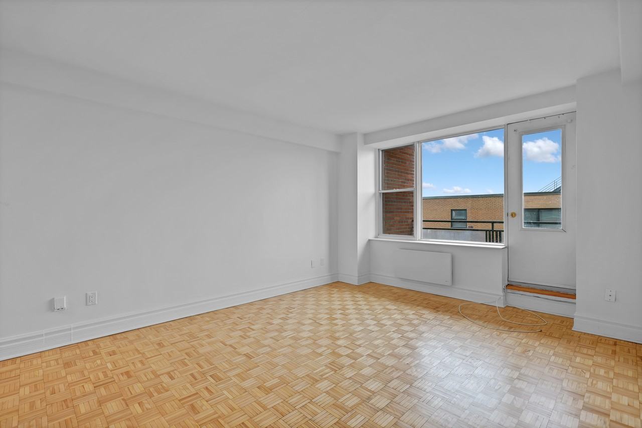 200 Av Kensington — photo 1