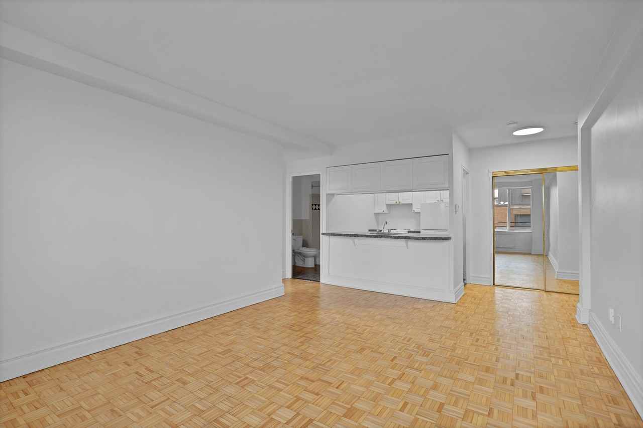 200 Av Kensington — photo 3