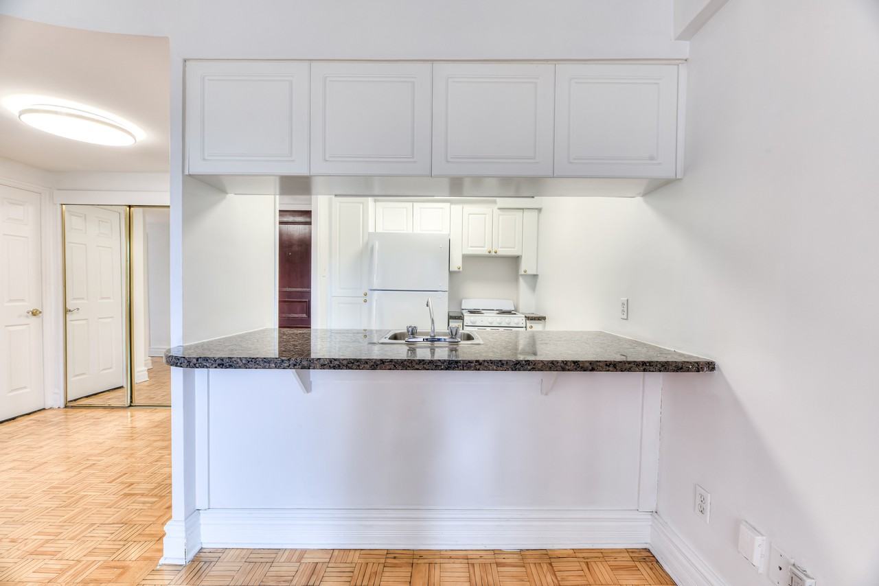 200 Av Kensington — photo 2