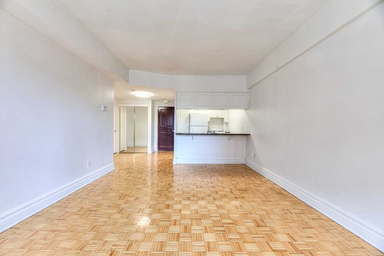 200 Av Kensington — photo 3