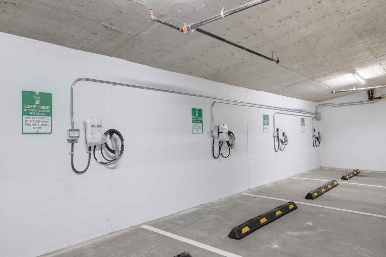 The Bristol - Photo 3 of 33