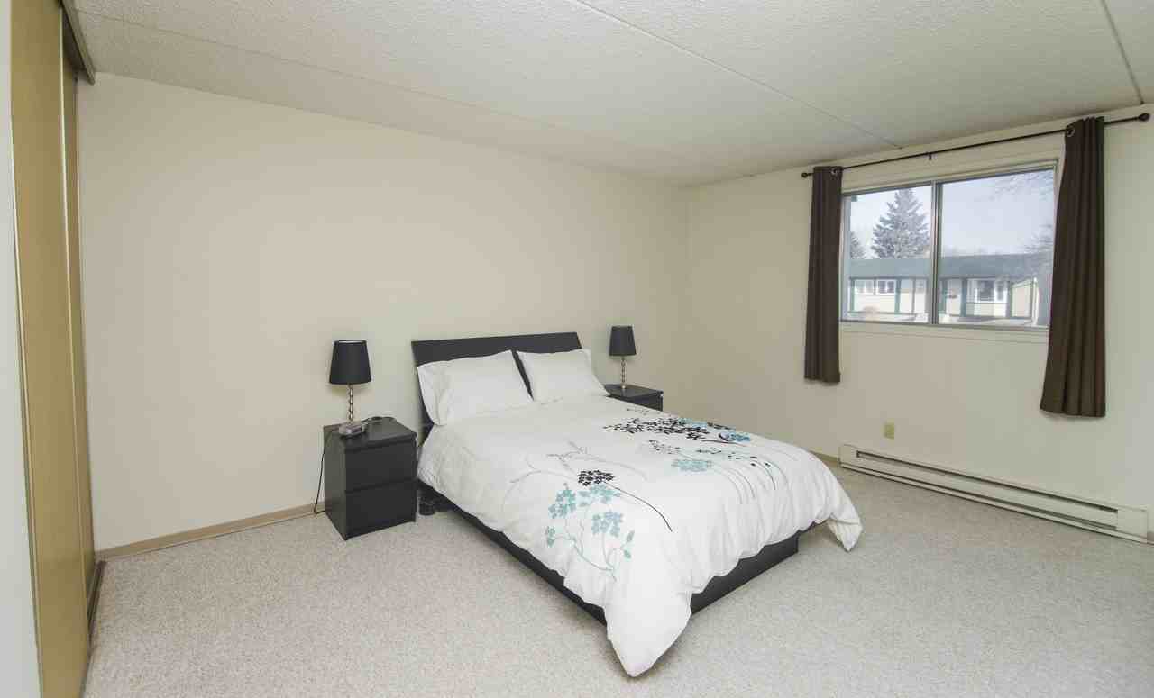 390 Partridge Avenue - Photo 6 of 10