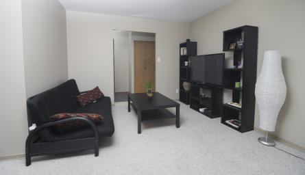 1035 Powers Street - Photo 5 of 28