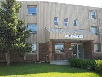 1245 Jefferson Avenue - Photo 3 of 20