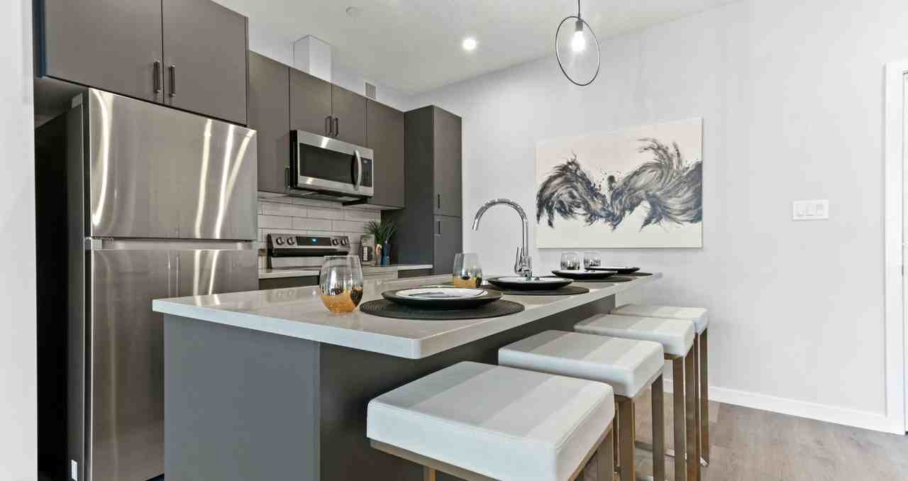 Sora - Photo 2 of 50