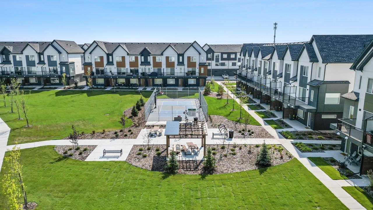 Jade Townhomes - Photo 5 of 50