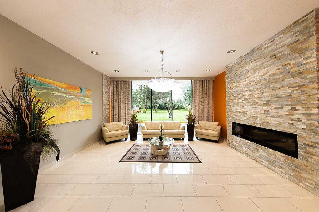 Apartment for rent at 55 Wynford Heights Crescent - Photo 3 of 16